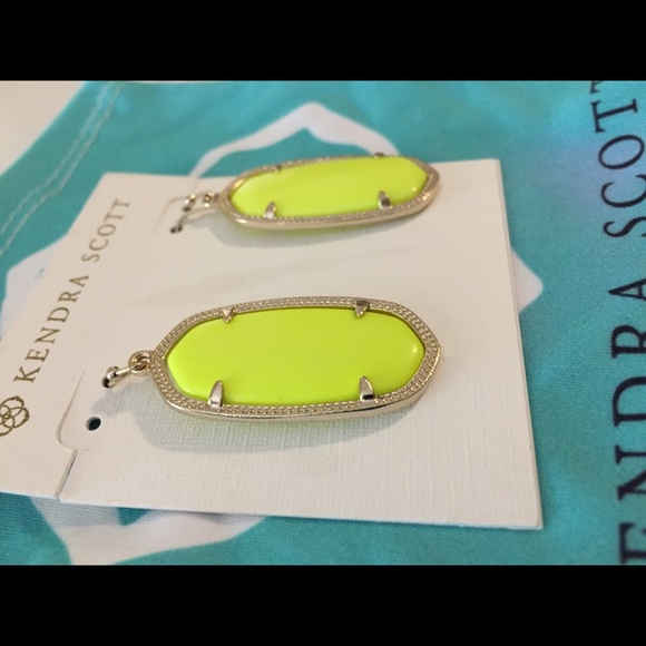 Kendra Scott Neon Yellow Elle Earrings - Picture 6 of 6